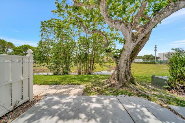 11640 NW 39th St 8, Coral Springs, FL 33065