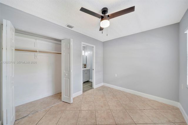 11640 NW 39th St 8, Coral Springs, FL 33065
