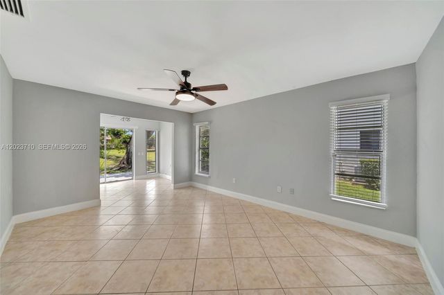 11640 NW 39th St 8, Coral Springs, FL 33065