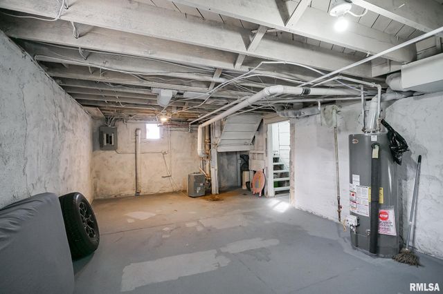 1820 W BRADLEY Avenue, Peoria, IL 61606