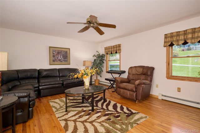 68 Brill Lane, Poughquag, NY 12570
