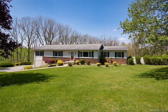 68 Brill Lane, Poughquag, NY 12570