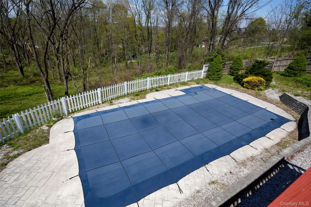 68 Brill Lane, Poughquag, NY 12570