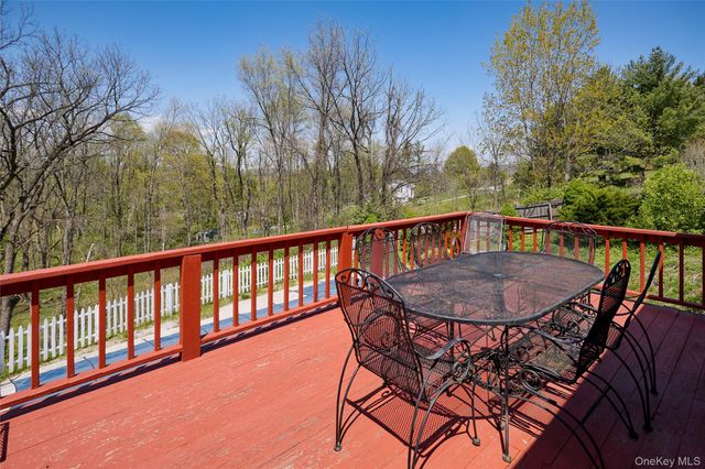 68 Brill Lane, Poughquag, NY 12570