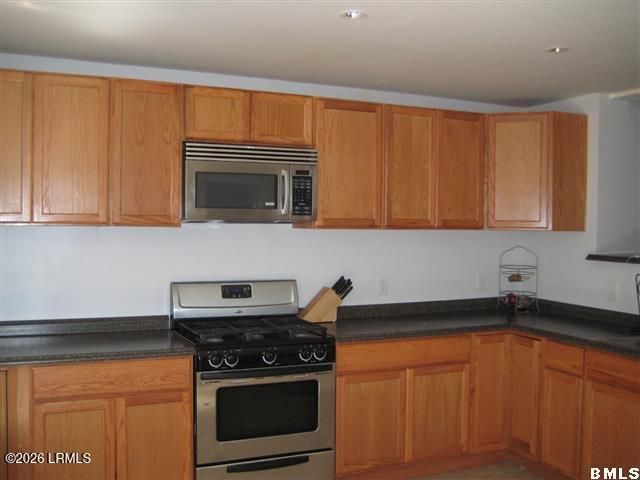 12 Bent Oak Road, Beaufort, SC 29907