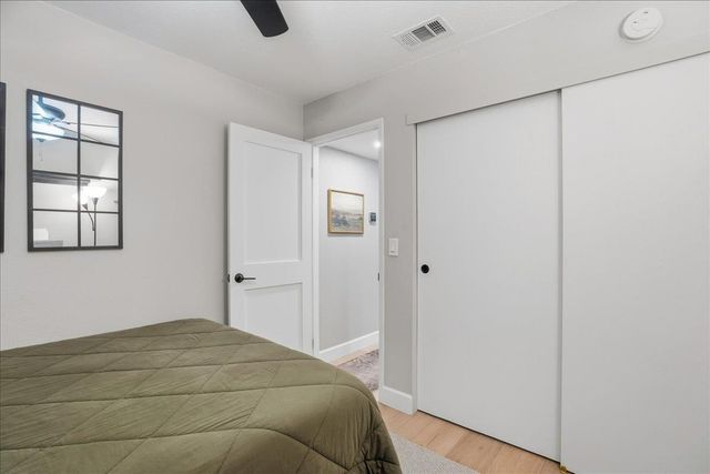 7999 La Riviera Dr, Sacramento, CA 95826