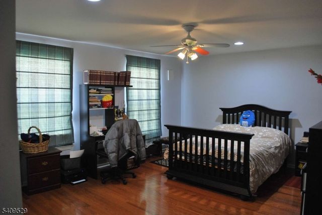 692 Skyline Dr, Jefferson Twp., NJ 07849