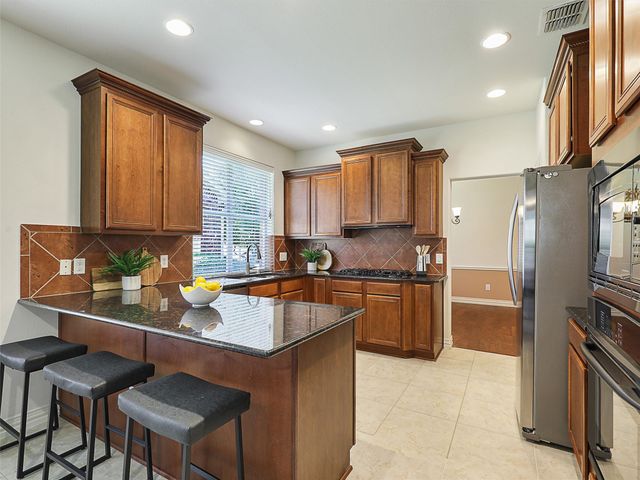 248 Burnswick Isles Way, Frisco, TX 75036
