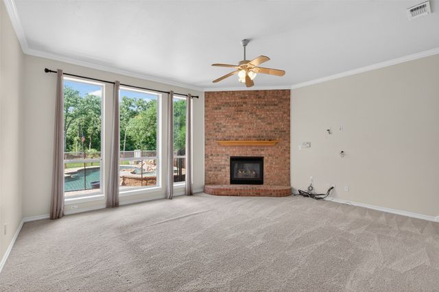 2409 Summer Court, Arlington, TX 76001