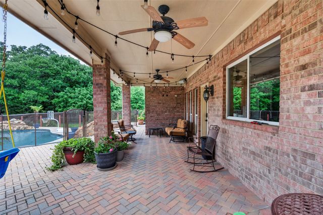 2409 Summer Court, Arlington, TX 76001