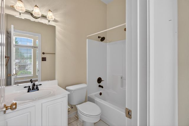 2409 Summer Court, Arlington, TX 76001