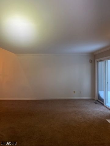 599 Apache Ct, Mahwah Twp., NJ 07430