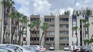 10000 NW 80th Ct 2312, Hialeah Gardens, FL 33016