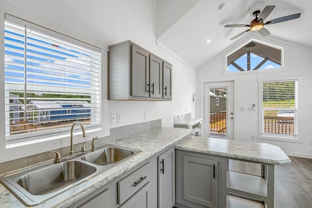 300 Linda Lane, Murphy, NC 28906