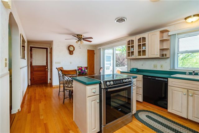 15 Lakeside Drive, Smithfield, RI 02917