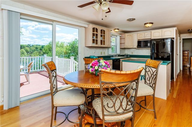 15 Lakeside Drive, Smithfield, RI 02917