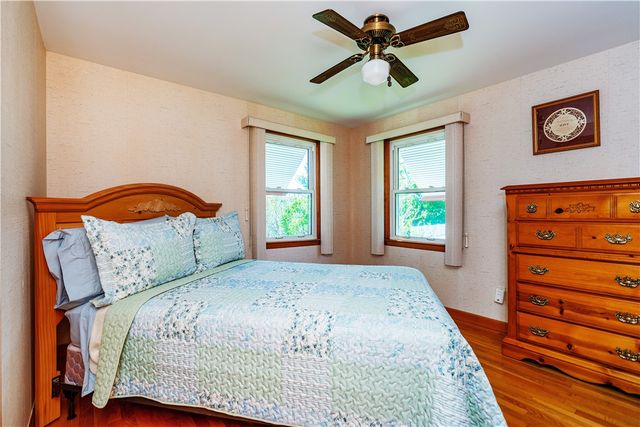 15 Lakeside Drive, Smithfield, RI 02917