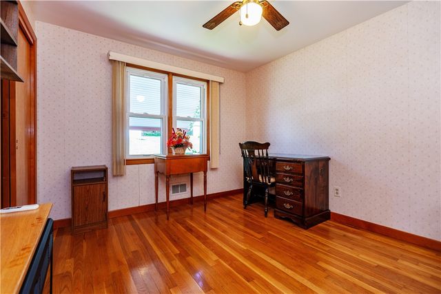 15 Lakeside Drive, Smithfield, RI 02917
