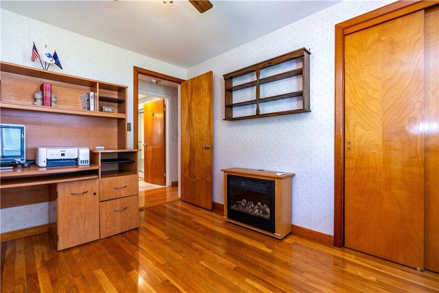 15 Lakeside Drive, Smithfield, RI 02917