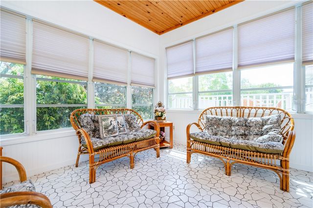 15 Lakeside Drive, Smithfield, RI 02917