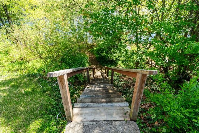 15 Lakeside Drive, Smithfield, RI 02917