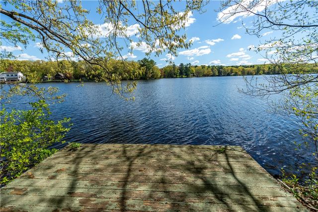 15 Lakeside Drive, Smithfield, RI 02917