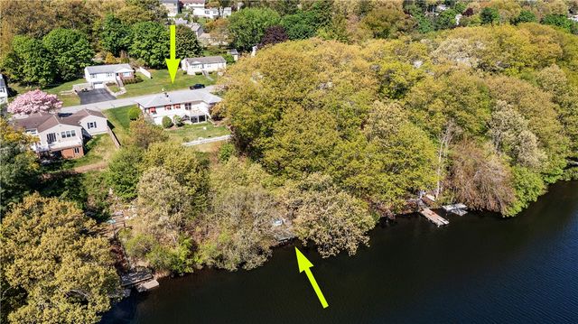 15 Lakeside Drive, Smithfield, RI 02917