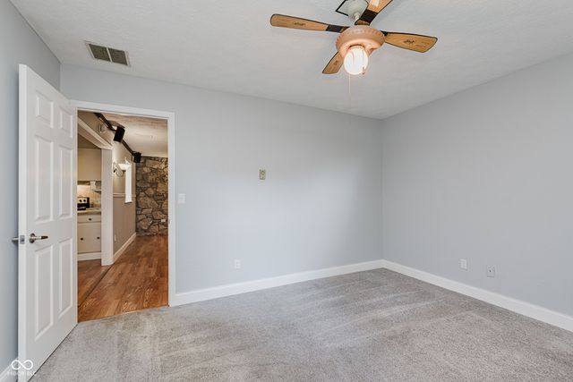 1239 S 700 W, New Palestine, IN 46163