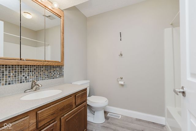 1239 S 700 W, New Palestine, IN 46163