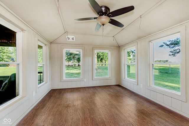 1239 S 700 W, New Palestine, IN 46163