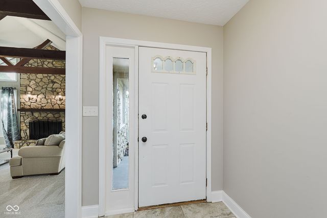 1239 S 700 W, New Palestine, IN 46163