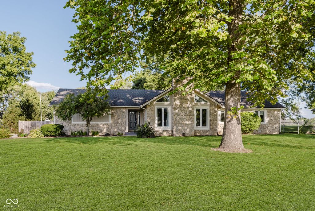 1239 S 700 W, New Palestine, IN 46163