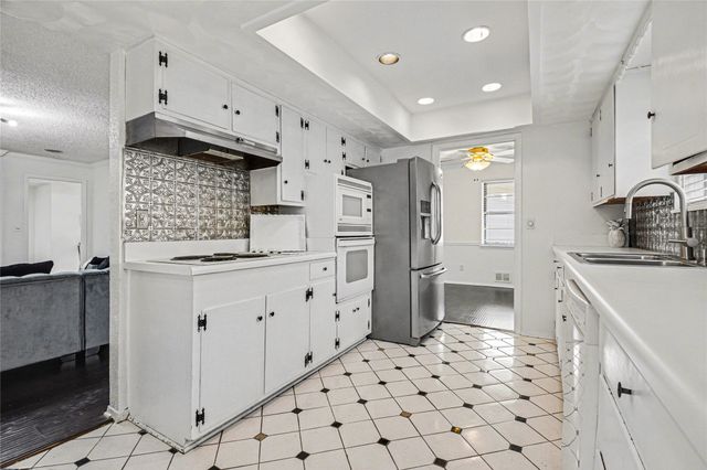 10525 Yorkford Drive, Dallas, TX 75238