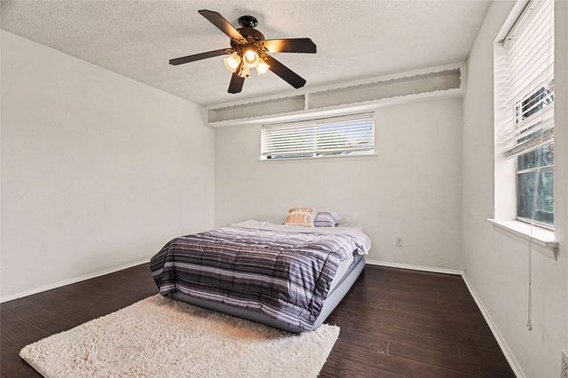 10525 Yorkford Drive, Dallas, TX 75238