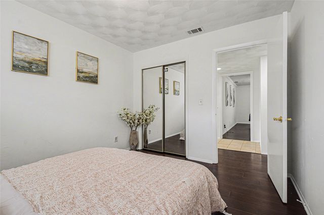 10525 Yorkford Drive, Dallas, TX 75238