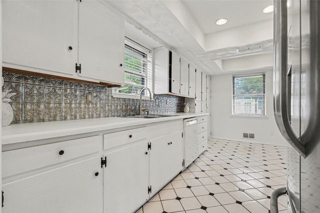 10525 Yorkford Drive, Dallas, TX 75238