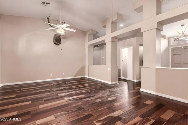 10535 W SAN MIGUEL Avenue, Glendale, AZ 85307