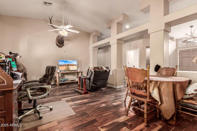 10535 W SAN MIGUEL Avenue, Glendale, AZ 85307