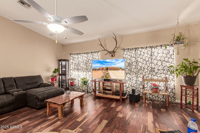 10535 W SAN MIGUEL Avenue, Glendale, AZ 85307