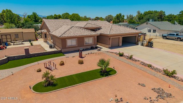 10535 W SAN MIGUEL Avenue, Glendale, AZ 85307