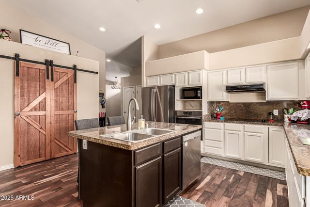 10535 W SAN MIGUEL Avenue, Glendale, AZ 85307