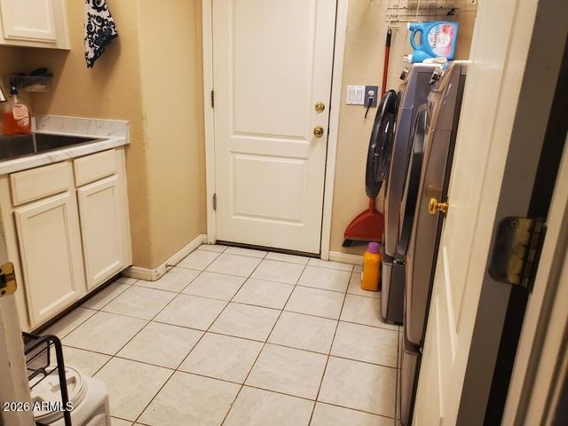 10535 W SAN MIGUEL Avenue, Glendale, AZ 85307