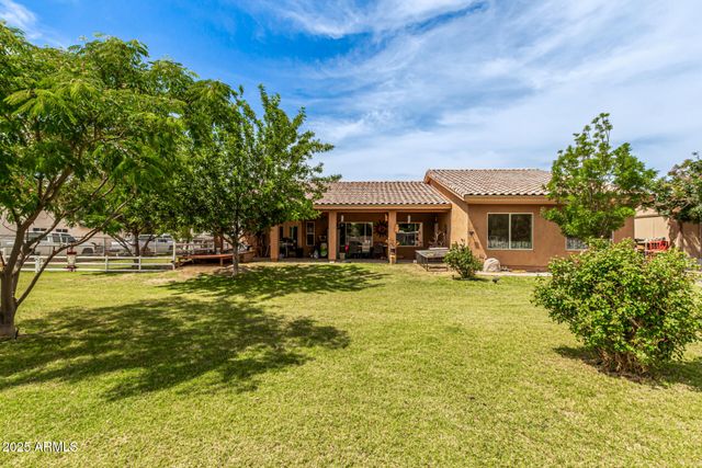 10535 W SAN MIGUEL Avenue, Glendale, AZ 85307