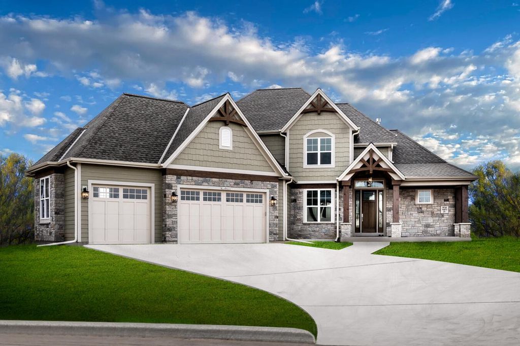 W214N6672 Fairview DRIVE, Menomonee Falls, WI 53051