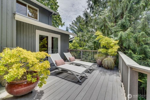 6144 NE 194th Place, Kenmore, WA 98028