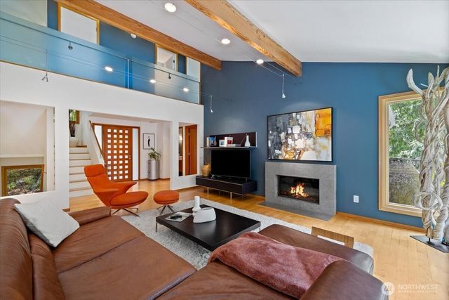 6144 NE 194th Place, Kenmore, WA 98028
