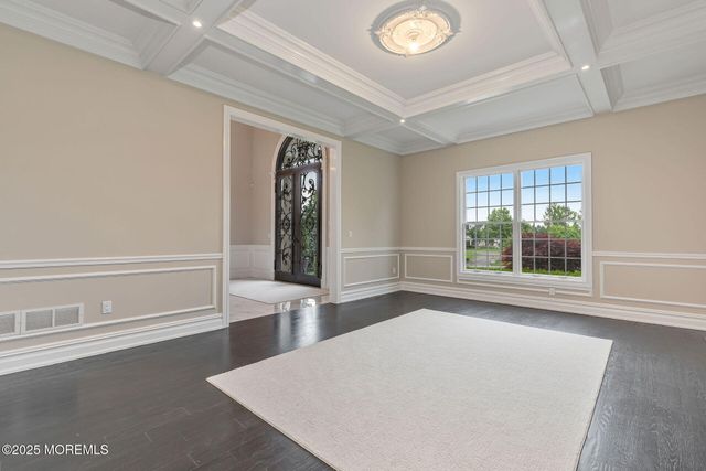 10 Hop Brook Lane, Holmdel, NJ 07733