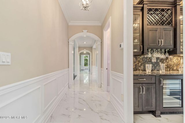10 Hop Brook Lane, Holmdel, NJ 07733