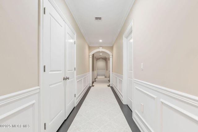 10 Hop Brook Lane, Holmdel, NJ 07733