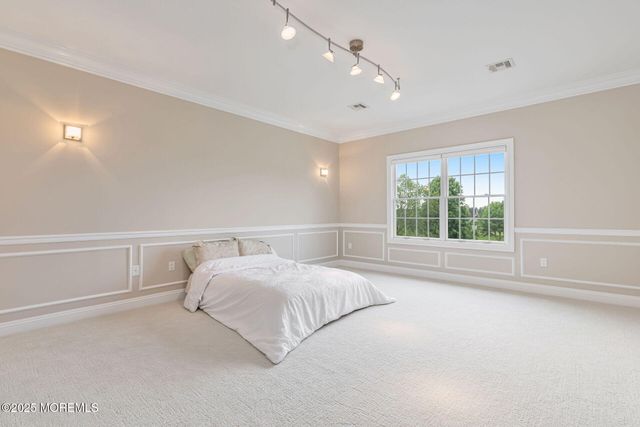 10 Hop Brook Lane, Holmdel, NJ 07733